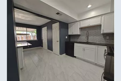 2252 Shadowdale Drive #362, Houston, TX 77043 - Photo 19