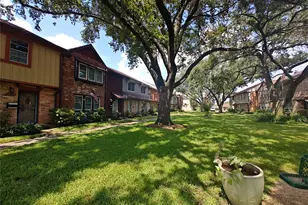 2252 Shadowdale Dr, Houston, TX 77043 - Photo 5