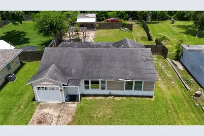 409 Center Way, Lake Jackson, TX 77566 - Photo 17