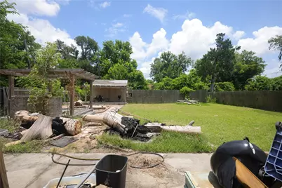 409 Center Way, Lake Jackson, TX 77566 - Photo 3
