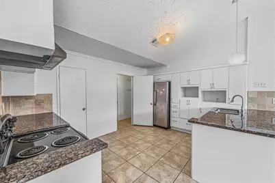 10515 Autumn Harvest Drive, Houston, TX 77064 - Photo 13
