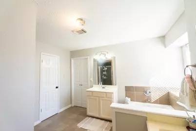 1209 Twin Oaks Street, Friendswood, TX 77546 - Photo 33