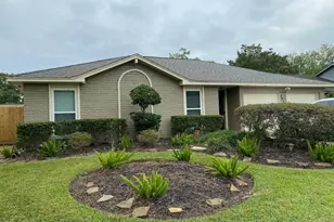 16107 Tibet Rd, Friendswood, TX 77546 - Photo 1