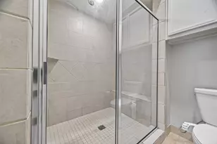 5801 Winsome Ln, Houston, TX 77057 - Photo 25