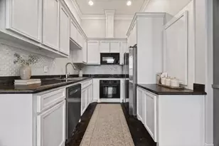 5801 Winsome Ln, Houston, TX 77057 - Photo 9