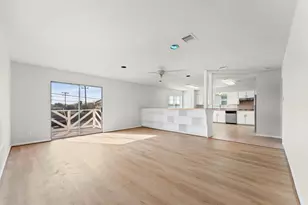 7302 Jones Dr, Galveston, TX 77551 - Photo 23