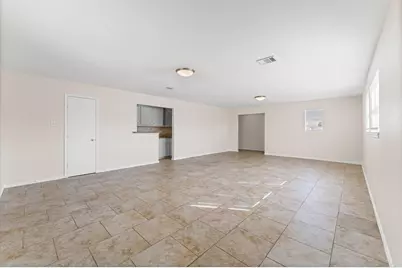 7302 Jones Drive, Galveston, TX 77551 - Photo 13