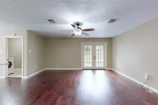 4803 Sanford Rd, Houston, TX 77035 - Photo 25