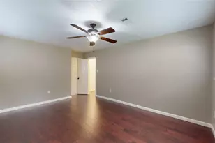 4803 Sanford Rd, Houston, TX 77035 - Photo 19