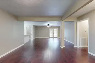 4803 Sanford Rd, Houston, TX 77035 - Photo 5