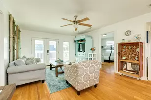 13103 John Reynolds Rd, Galveston, TX 77554 - Photo 11