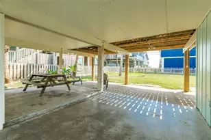 13103 John Reynolds Rd, Galveston, TX 77554 - Photo 35