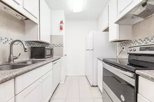 10047 Westpark Dr, Houston, TX 77042 - Photo 13