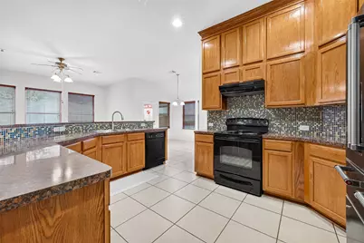 15734 Bannowsky Lane, Houston, TX 77049 - Photo 11