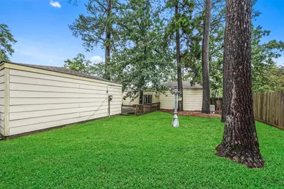 1926 Maple Lakes Drive, Houston, TX 77339 - Photo 39