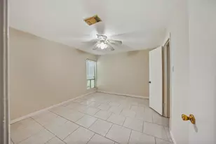 1926 Maple Lakes Dr, Houston, TX 77339 - Photo 35
