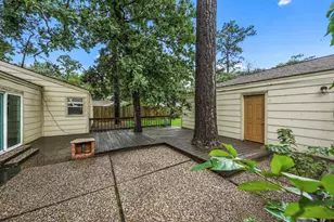 1926 Maple Lakes Dr, Houston, TX 77339 - Photo 37
