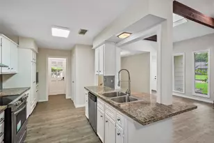 1926 Maple Lakes Dr, Houston, TX 77339 - Photo 15