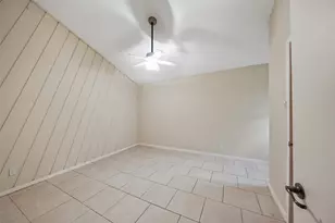 1926 Maple Lakes Dr, Houston, TX 77339 - Photo 31