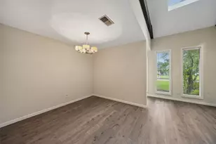 1926 Maple Lakes Dr, Houston, TX 77339 - Photo 9