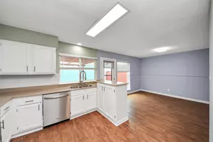 7508 Stewart Rd, Galveston, TX 77551 - Photo 19