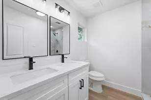 17106 Jane Lynn Ln, Houston, TX 77070 - Photo 9