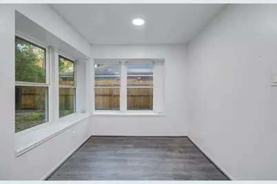 5006 Village Springs Drive, Houston, TX 77339 - Photo 23