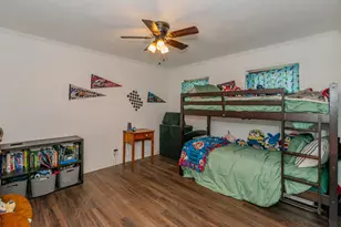 711 S 6th St, Nederland, TX 77627 - Photo 31