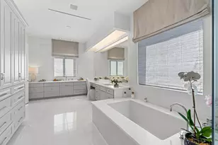 2810 Westgrove Ln, Houston, TX 77027 - Photo 19