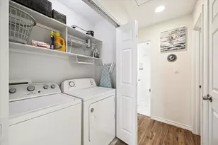 4003 Reeves Dr, Galveston, TX 77554 - Photo 17