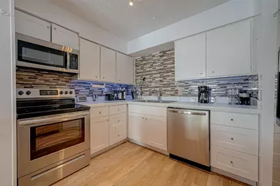 12042 Mighty Oak Drive #B, Houston, TX 77066 - Photo 1