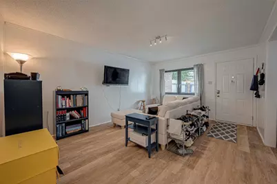 12042 Mighty Oak Drive #B, Houston, TX 77066 - Photo 7