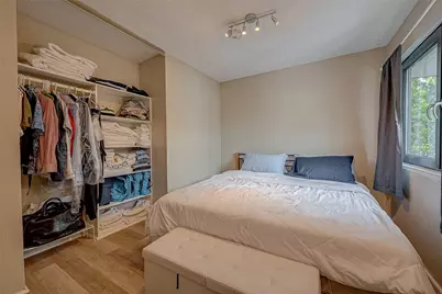 12042 Mighty Oak Drive #B, Houston, TX 77066 - Photo 25