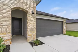 1518 Splashing Wave Dr, Iowa Colony, TX 77583 - Photo 3