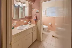 7918 Fairdale Ln, Houston, TX 77063 - Photo 13