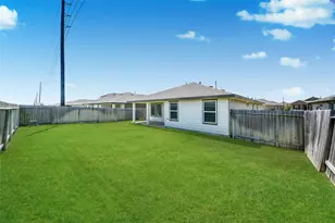14734 Sweetwater Dr, Baytown, TX 77523 - Photo 35