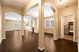 8618 E Highlands Crossing, Highlands, TX 77562 - Photo 5