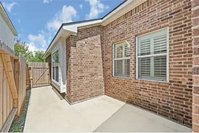 8618 E Highlands Crossing, Highlands, TX 77562 - Photo 25