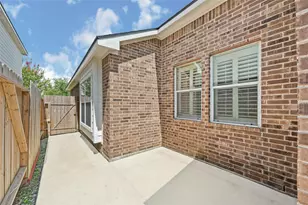 8618 E Highlands Crossing, Highlands, TX 77562 - Photo 25