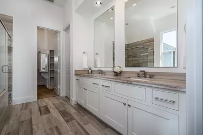 8624 Emnora Lane, Houston, TX 77080 - Photo 17