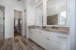 8624 Emnora Ln, Houston, TX 77080 - Photo 17