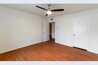 5239 Arboles Drive #G, Houston, TX 77035 - Photo 11