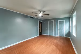 5239 Arboles Dr, Houston, TX 77035 - Photo 13