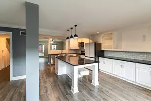 5239 Arboles Dr, Houston, TX 77035 - Photo 5