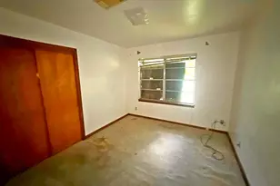 602 Nest Ln, Houston, TX 77022 - Photo 9