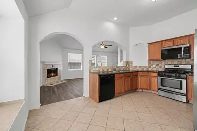 18439 Sunrise Oaks Court, Montgomery, TX 77316 - Photo 13