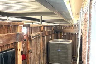 14333 Memorial Dr, Houston, TX 77079 - Photo 29