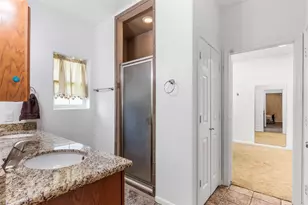 7909 Powerline Rd, Richmond, TX 77469 - Photo 17