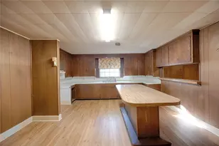 705 Baumgarten St, Schulenburg, TX 78956 - Photo 13