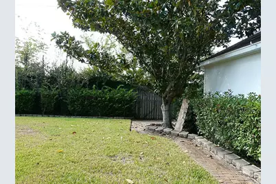 3216 Shadowwalk Drive, Houston, TX 77082 - Photo 15